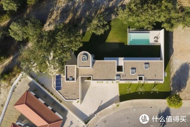 几百万买的别墅，刚到手就后悔了？过来人：买得起却装不起，更住不起